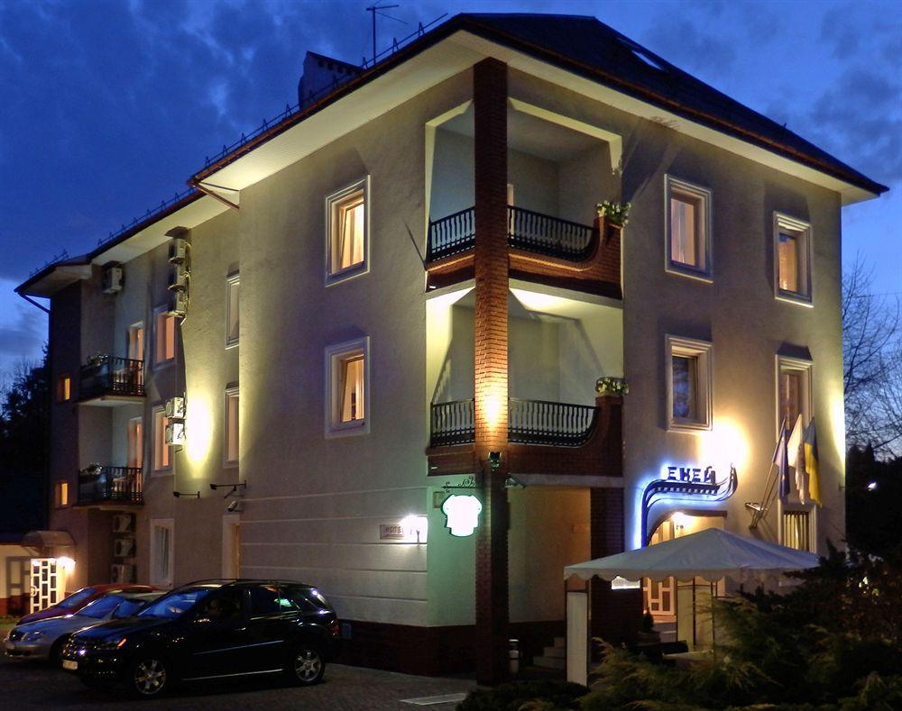 Eney Boutique Hotel Lviv Extérieur photo